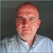 Profesor de inglés nativo con mucha experiencia da clases de todos los niveles en Madrid